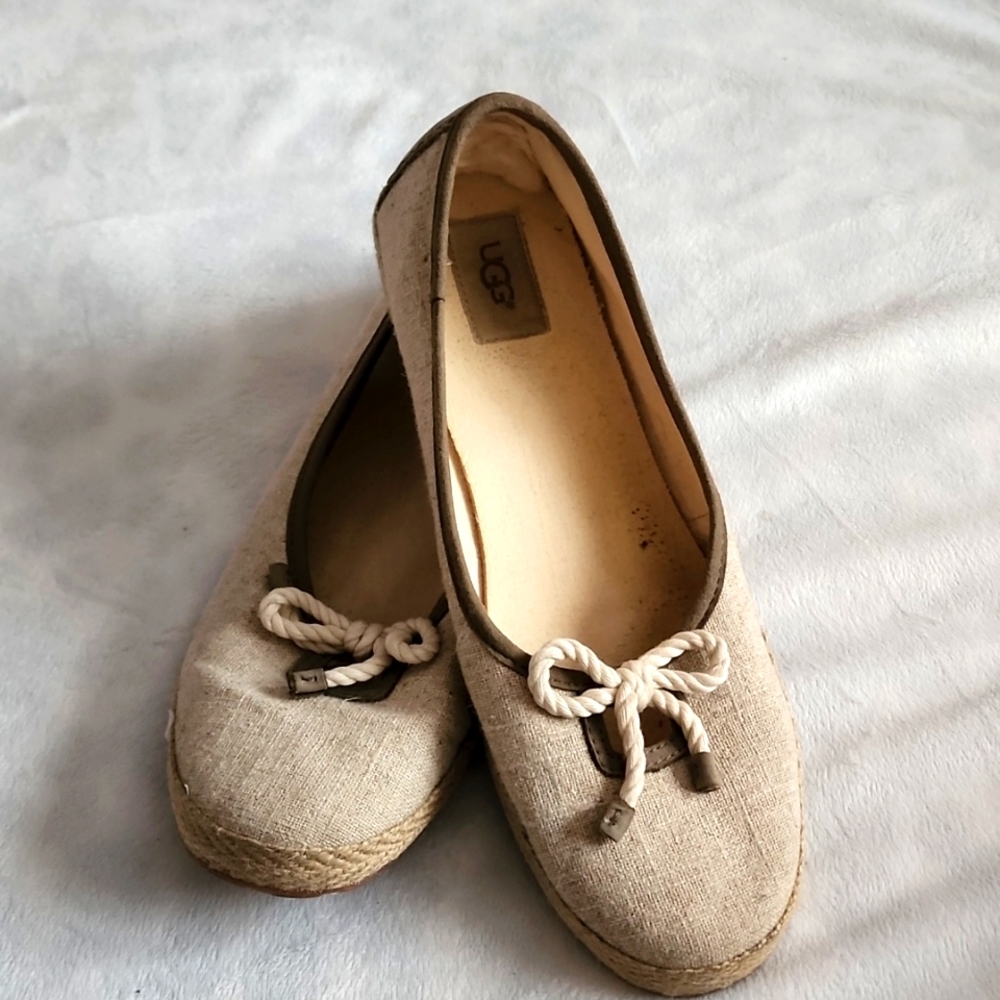 Ugg slip on shoes with bow